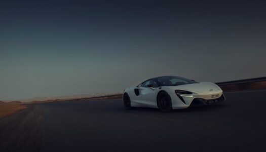 Mclaren Artura: Review & test drive